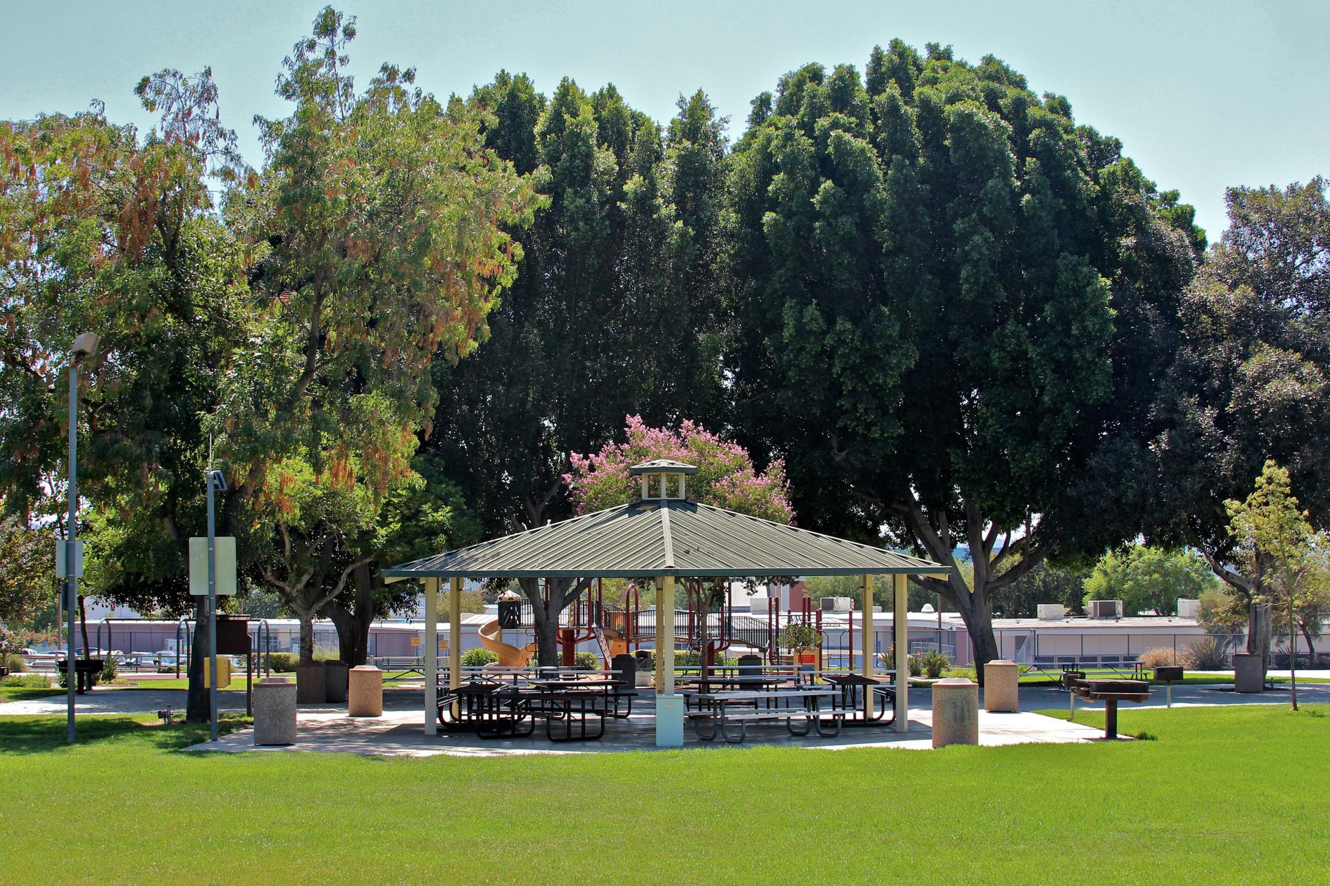 parl Suzanne - City of Walnut California